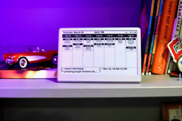 WiFi 7.5" E-Ink Calendar by UkieLab - works with Apple iCould Calendar